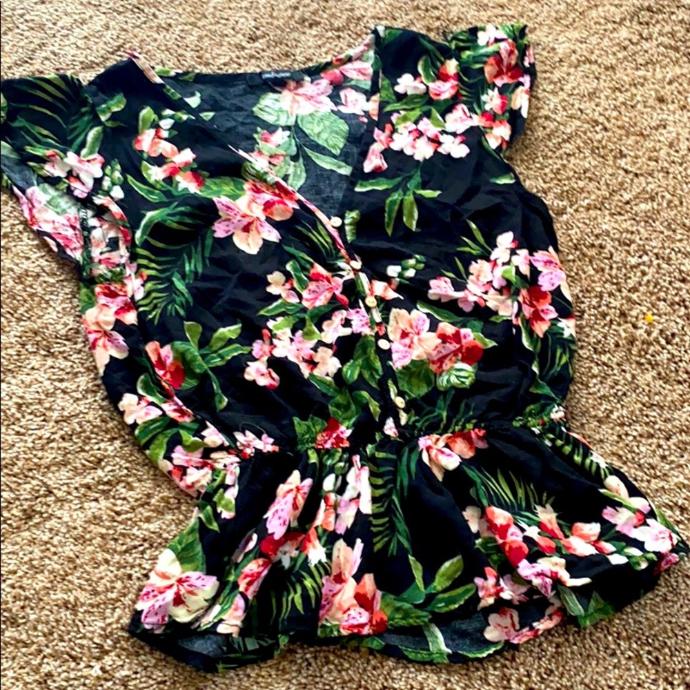 Floral top